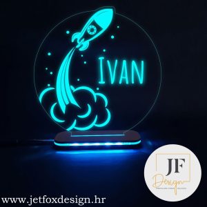 Personalizirana LED lampa s 3D efektom, motiv rakete i imenom djeteta, savršen poklon za mališane