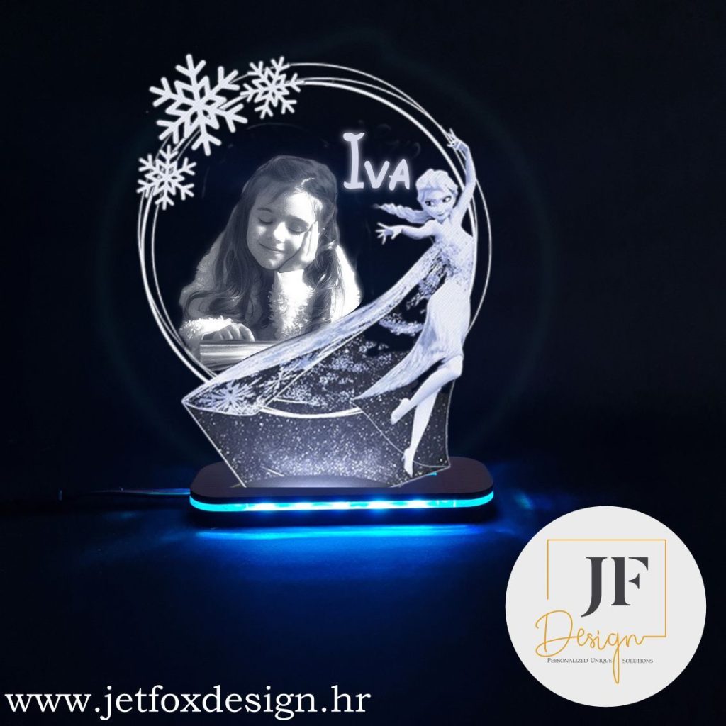 Personalizirana 3D lampa s motivom Frozen, slikom djeteta i imenom, idealan poklon za obožavatelje Frozen